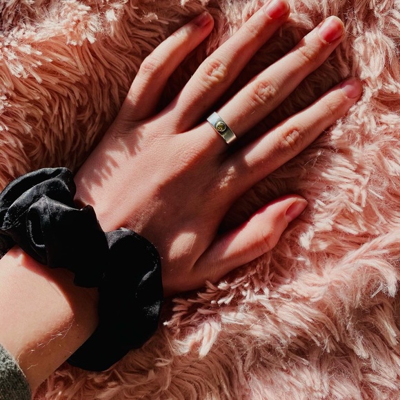 The small smiley face adjustable ring. - Picture 2 of 2